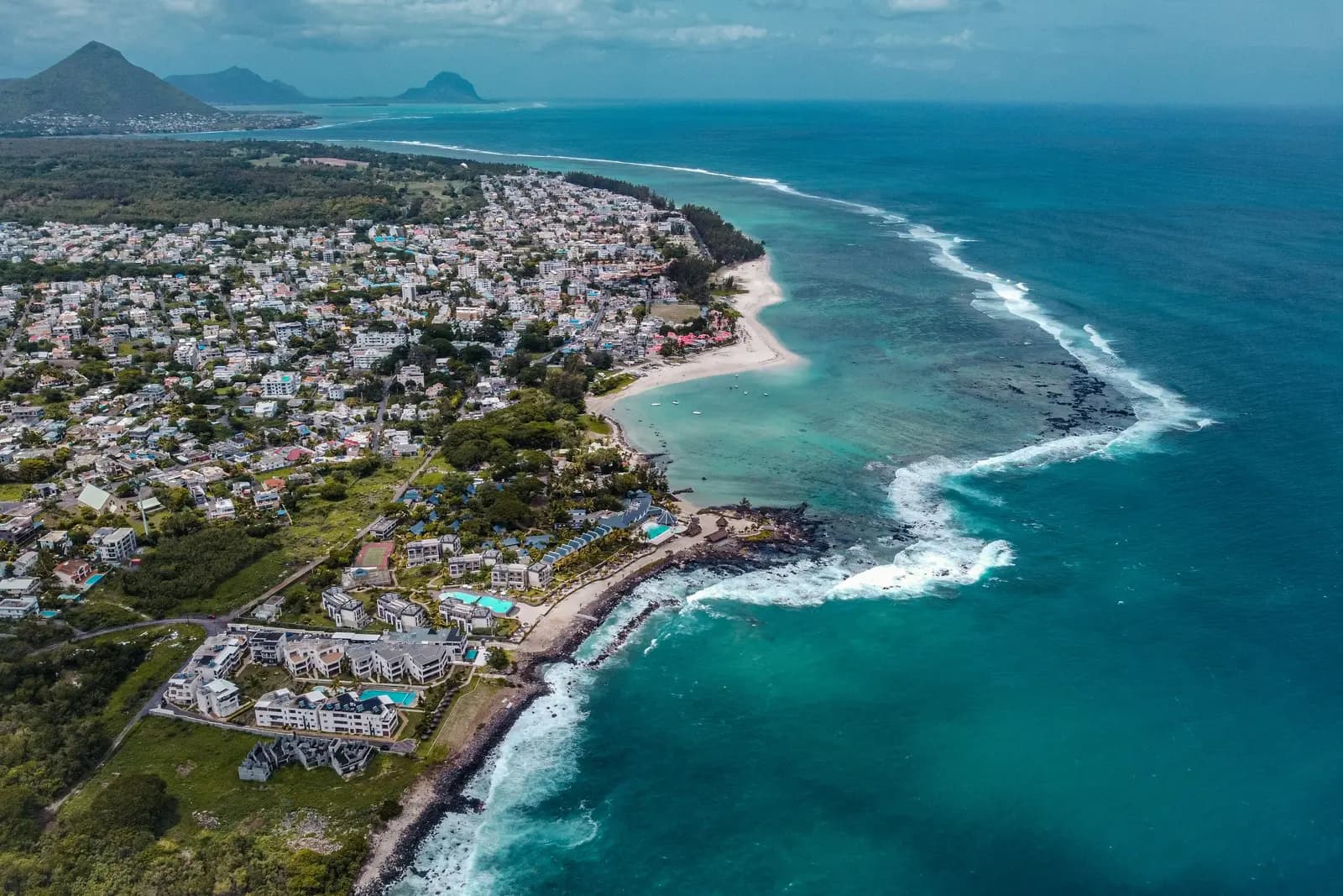 SSR Airport to Flic en Flac Private Transfer